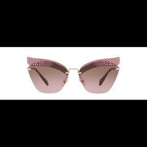 Miu Miu  sunglasses! Loved buying then but they  just don’t fit my lifestyle😒